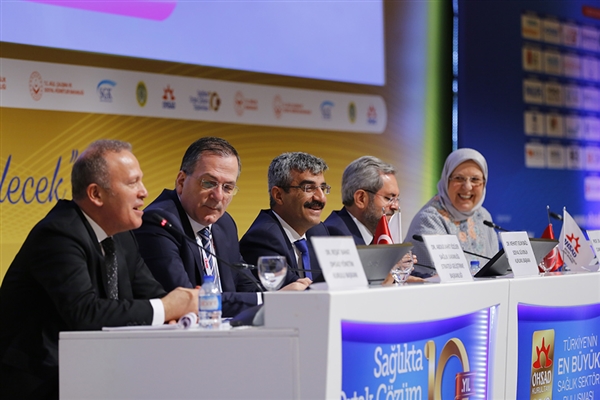 Geniş Bir Perspektifle Sağlık Finansmanı Konuşuldu