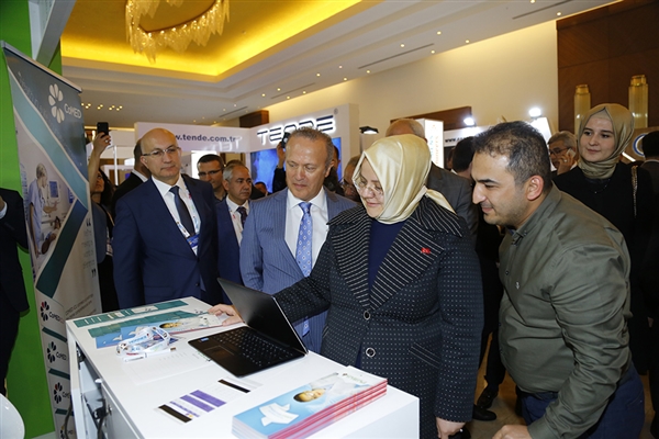 Kurultay 10. Yılında Dolu Dolu Geçti